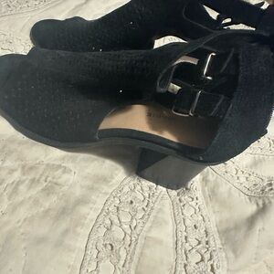 Elegant Black Women's Shoes